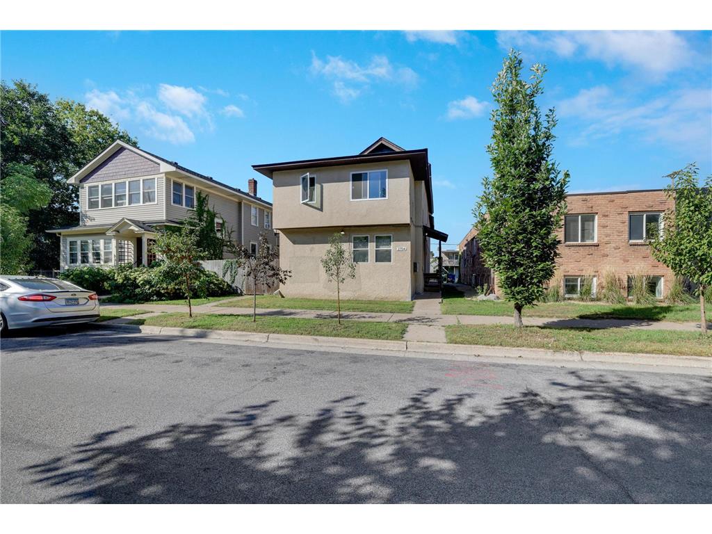 2704 Garfield Avenue Minneapolis MN 55408 6797212 image30