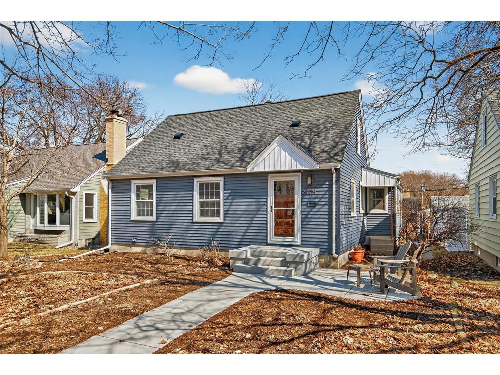 2704 Zenith Avenue N Robbinsdale MN 55422 7014636 image1