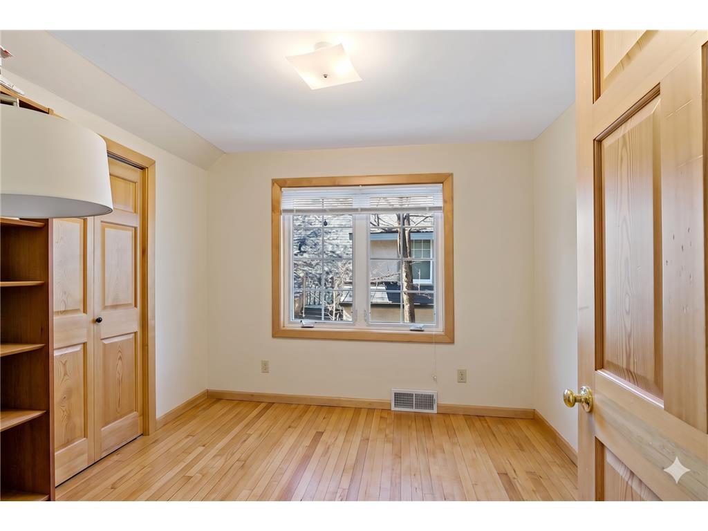 2705 E Minnehaha Parkway Minneapolis MN 55417 7052574 image13