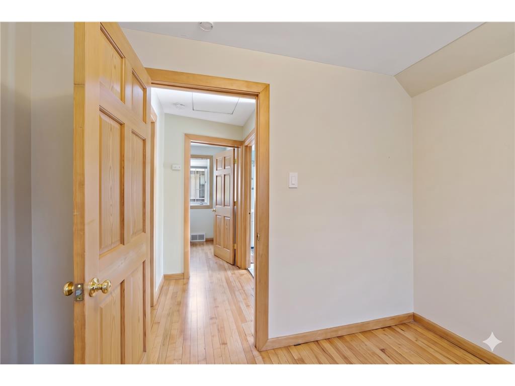 2705 E Minnehaha Parkway Minneapolis MN 55417 7052574 image14