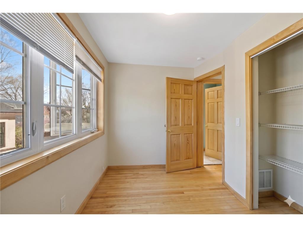 2705 E Minnehaha Parkway Minneapolis MN 55417 7052574 image19