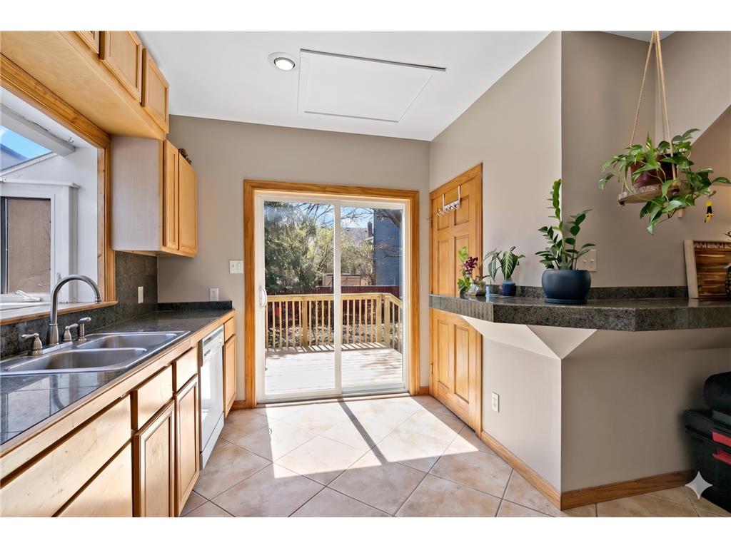 2705 E Minnehaha Parkway Minneapolis MN 55417 7052574 image6