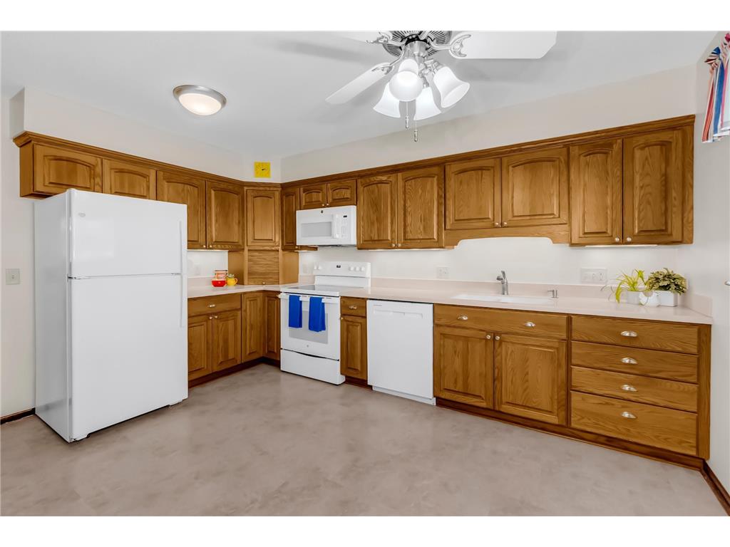2705 Larch Lane N Plymouth MN 55441 7038363 image10