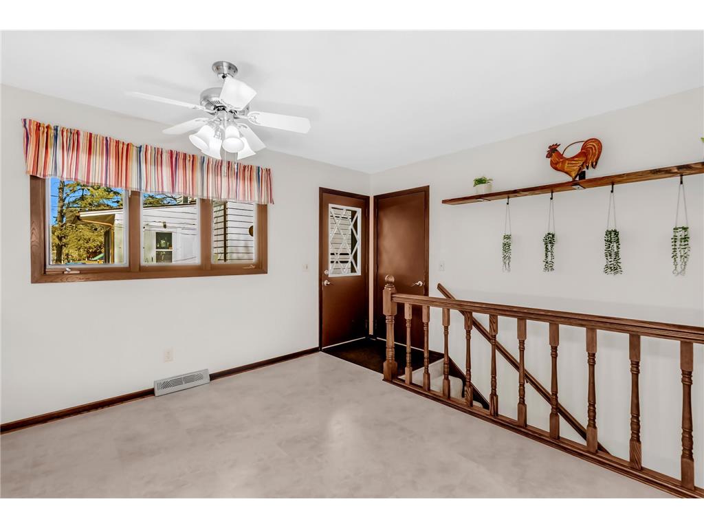 2705 Larch Lane N Plymouth MN 55441 7038363 image12