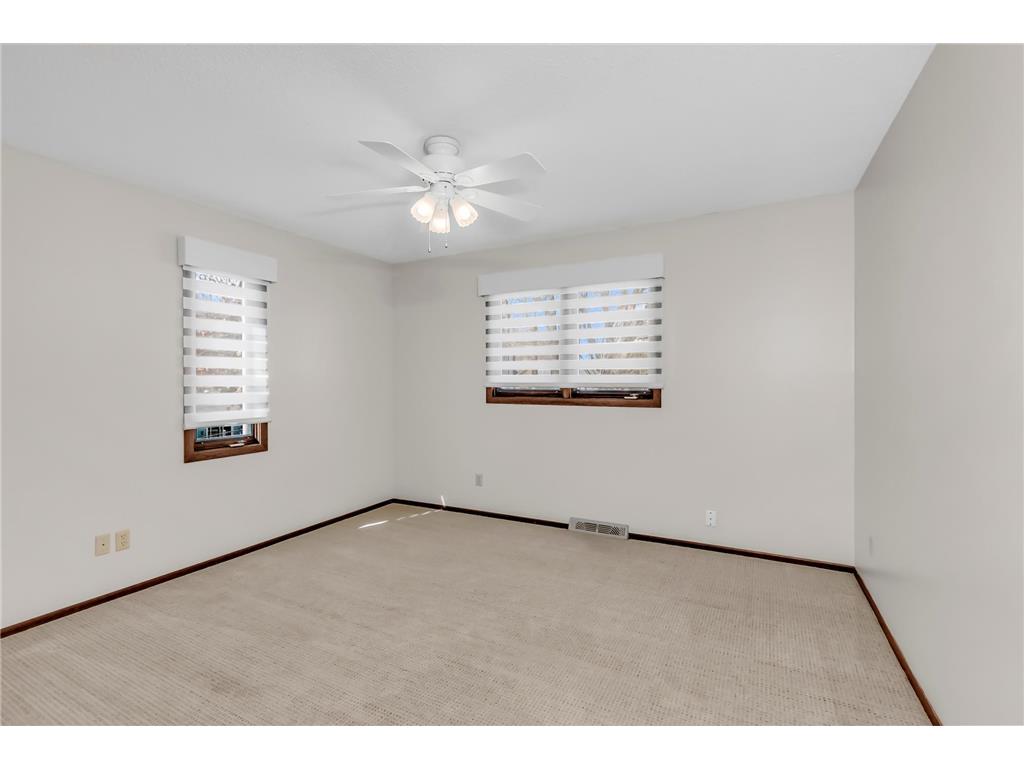 2705 Larch Lane N Plymouth MN 55441 7038363 image19