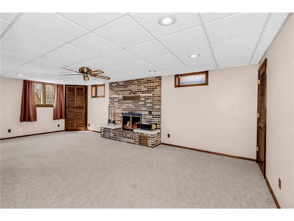 2705 Larch Lane N Plymouth MN 55441 7038363 image27