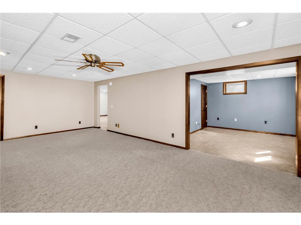 2705 Larch Lane N Plymouth MN 55441 7038363 image28