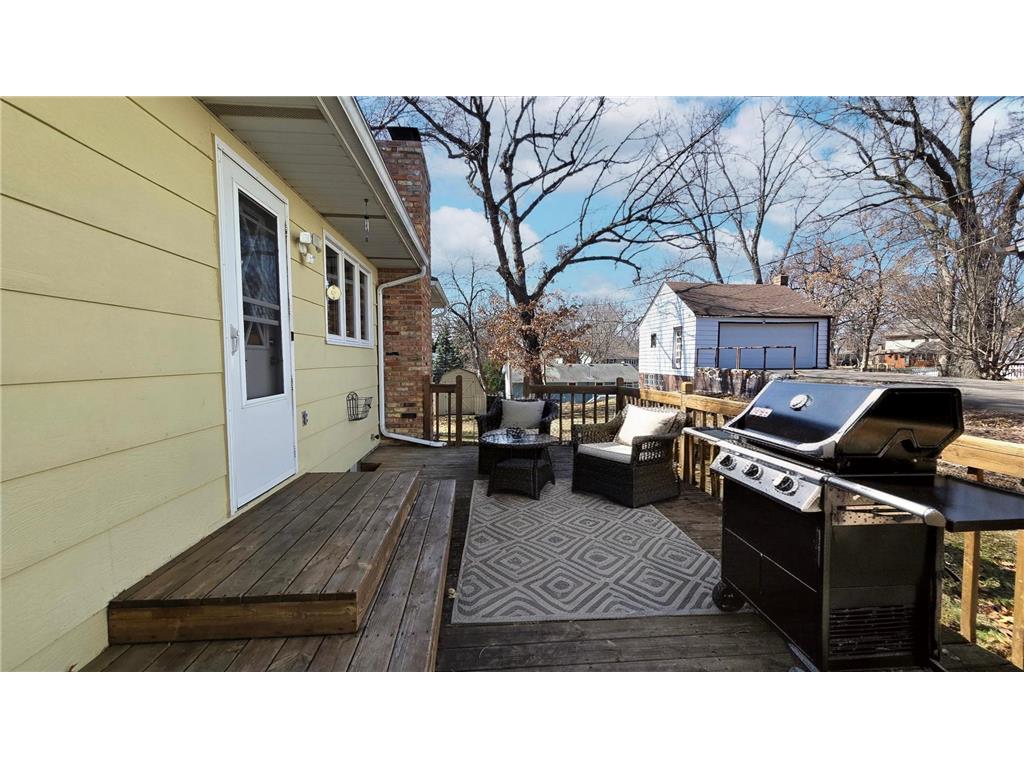 2705 Larch Lane N Plymouth MN 55441 7038363 image35