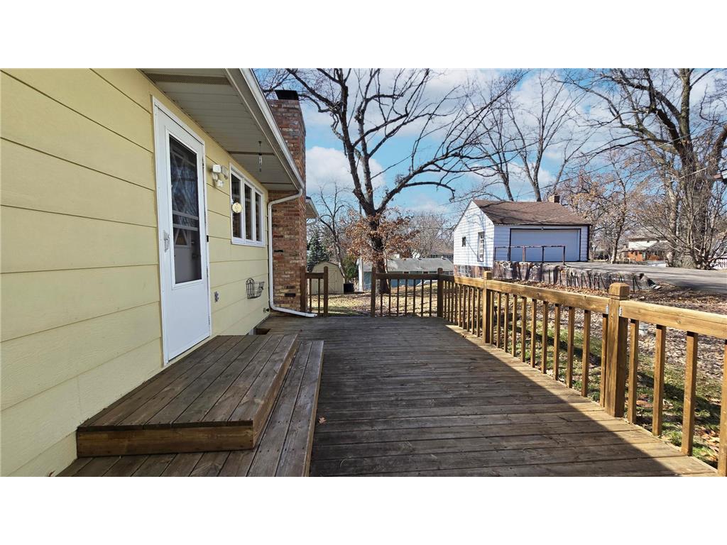 2705 Larch Lane N Plymouth MN 55441 7038363 image36