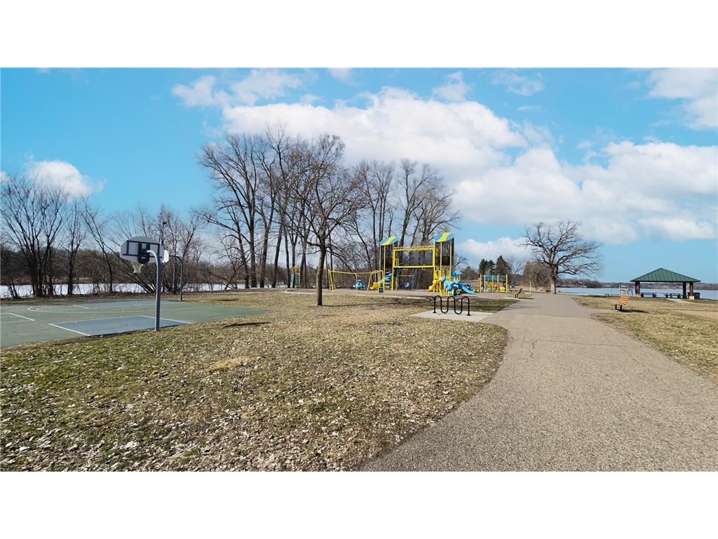 2705 Larch Lane N Plymouth MN 55441 7038363 image44