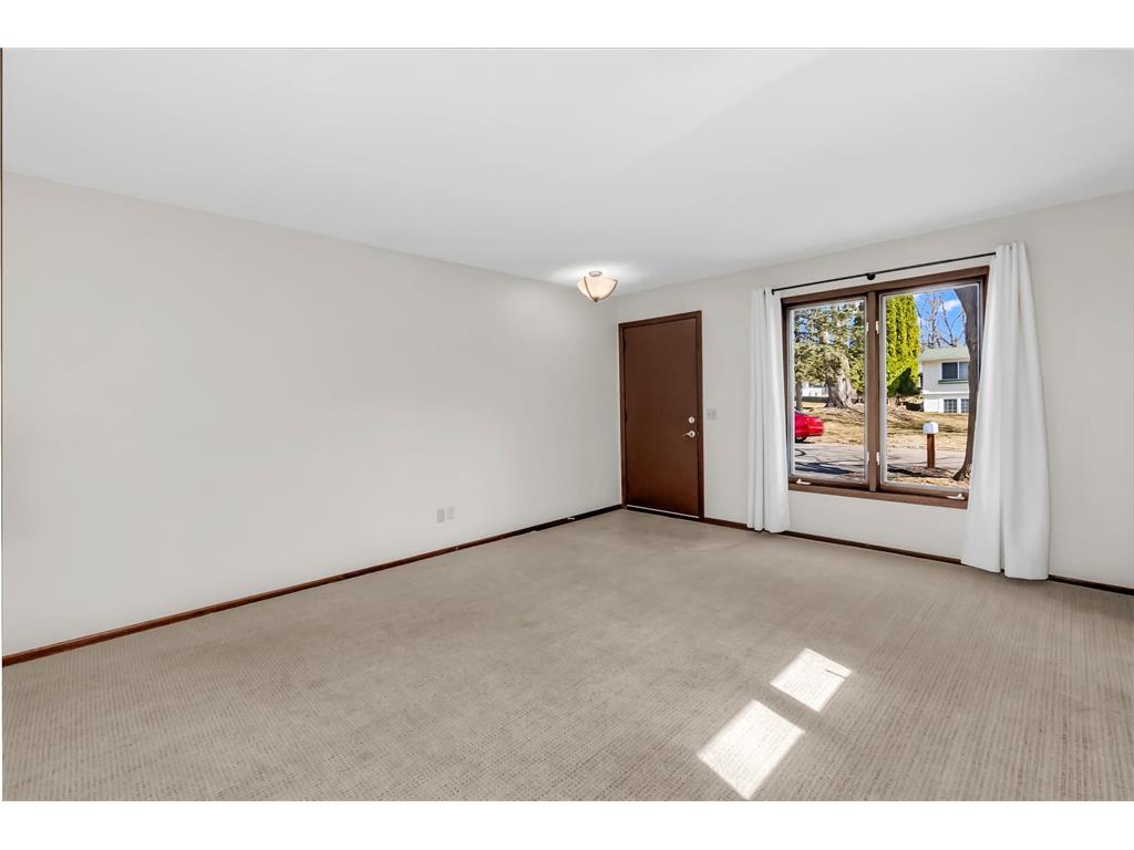 2705 Larch Lane N Plymouth MN 55441 7038363 image9