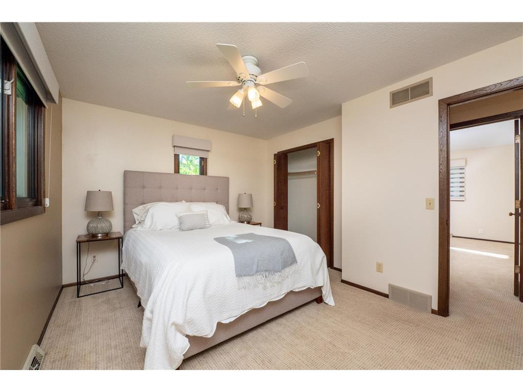 2705 Larch Lane N Plymouth MN 55441 7091079 image13