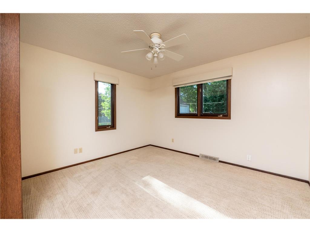 2705 Larch Lane N Plymouth MN 55441 7091079 image15
