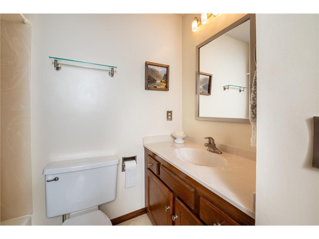 2705 Larch Lane N Plymouth MN 55441 7091079 image17