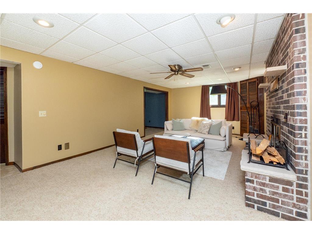 2705 Larch Lane N Plymouth MN 55441 7091079 image22
