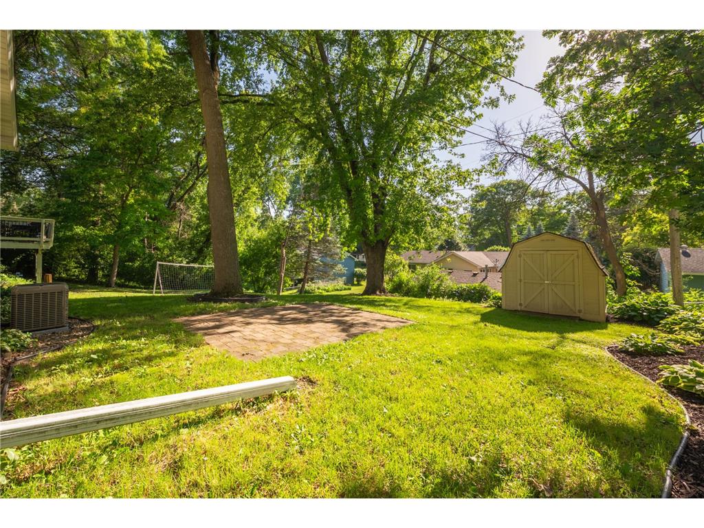 2705 Larch Lane N Plymouth MN 55441 7091079 image31