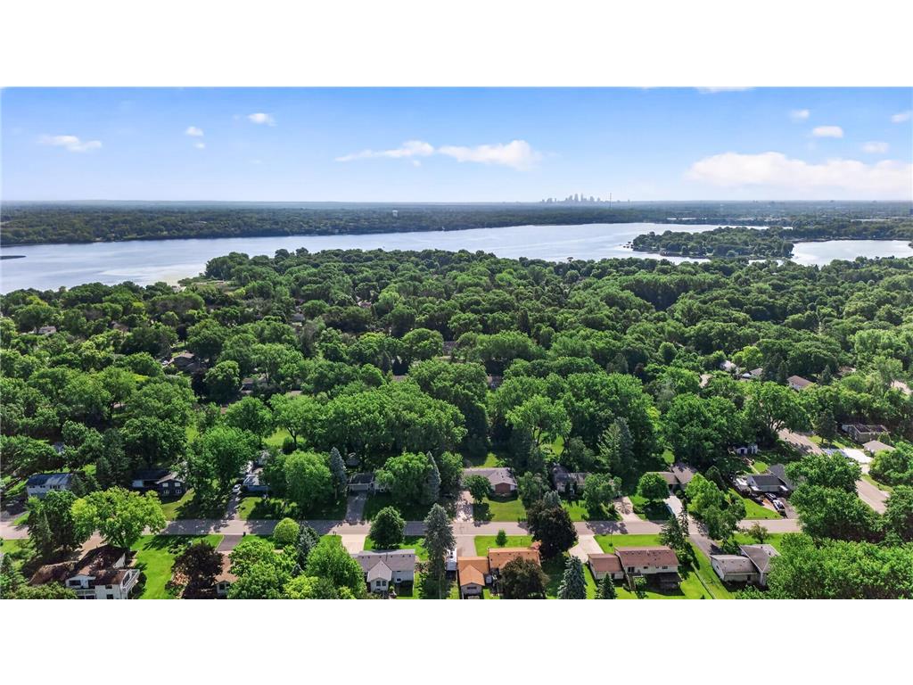 2705 Larch Lane N Plymouth MN 55441 7091079 image50