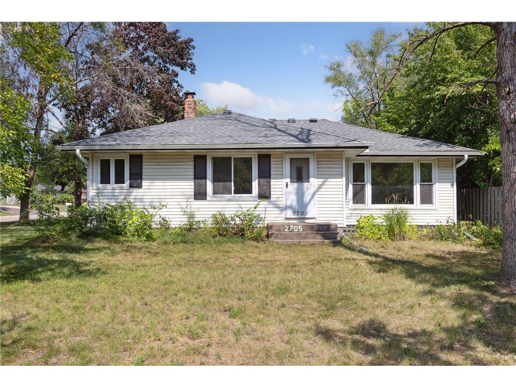 2705 Minnehaha Avenue E Maplewood MN 55119 6425579 image1