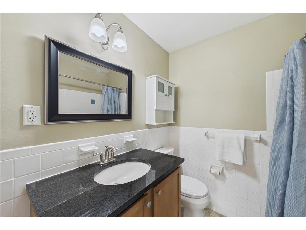 2706 Humboldt Avenue S #203 Minneapolis MN 55408 7074863 image17