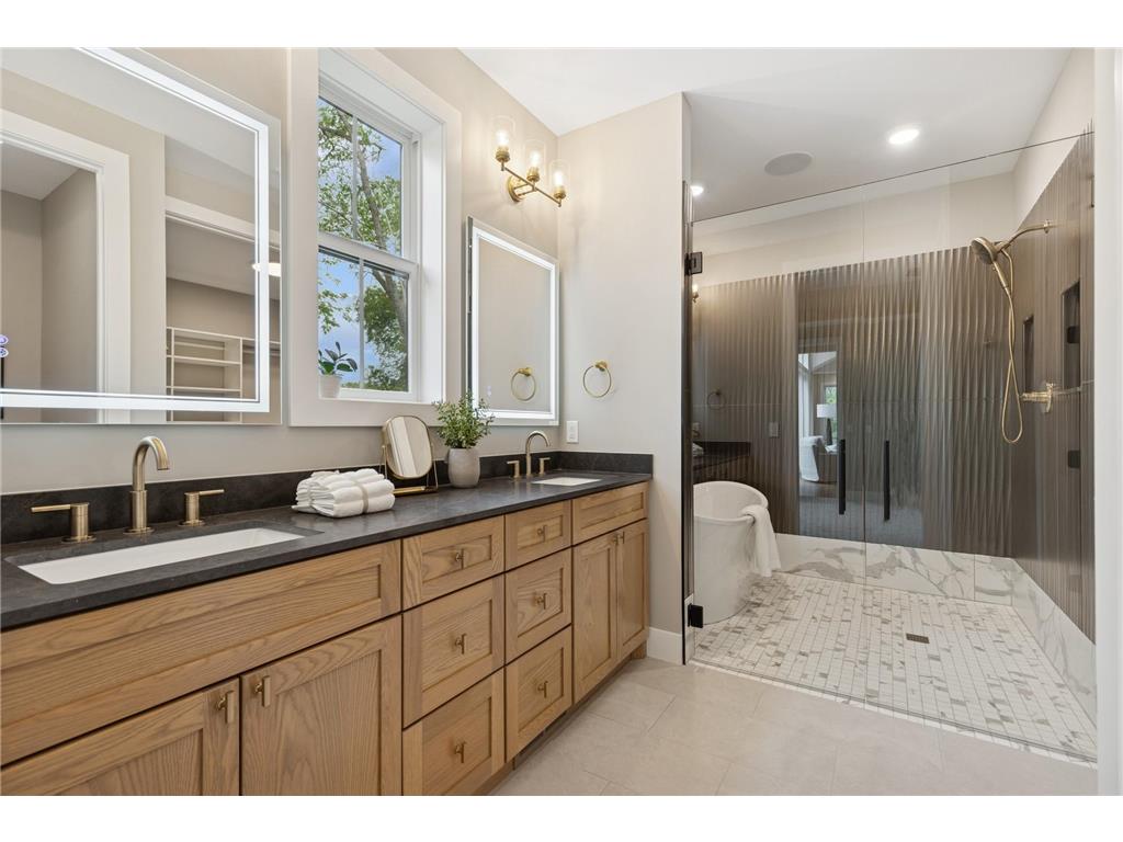 2706 Lakeview Court Little Canada MN 55117 - Gervais 7005470 image36