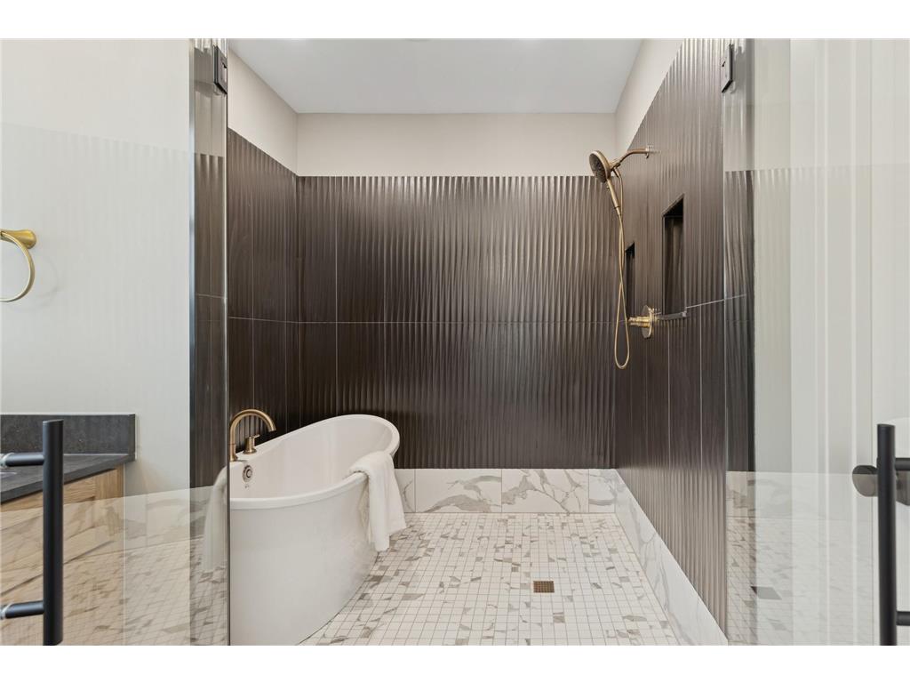 2706 Lakeview Court Little Canada MN 55117 - Gervais 7005470 image38