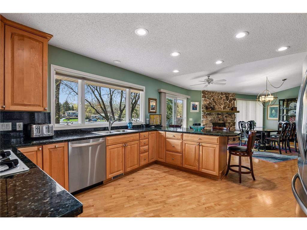 2707 Walters Port Lane Orono MN 55331 - Lake Minnetonka 7054402 image10