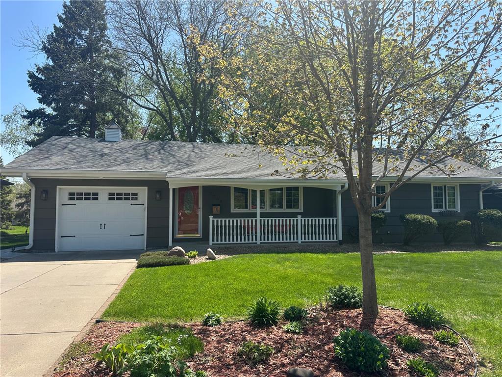 2708 34th Avenue NE Saint Anthony MN 55418 6720526 image1