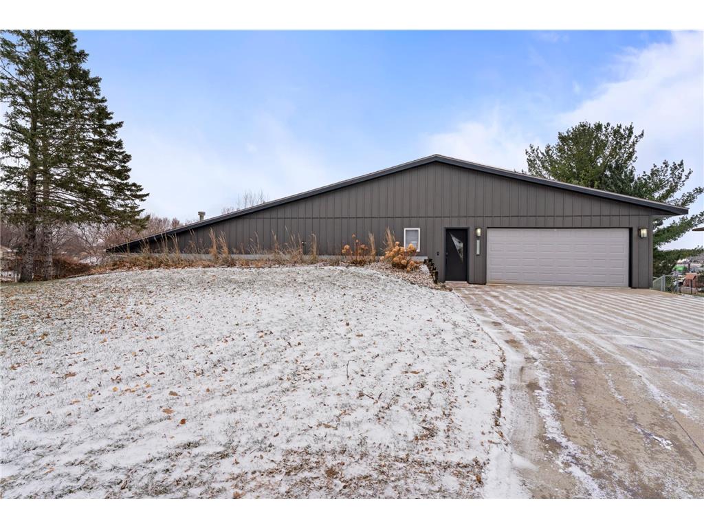 2708 57th Street NW Rochester MN 55901 6640015 image1
