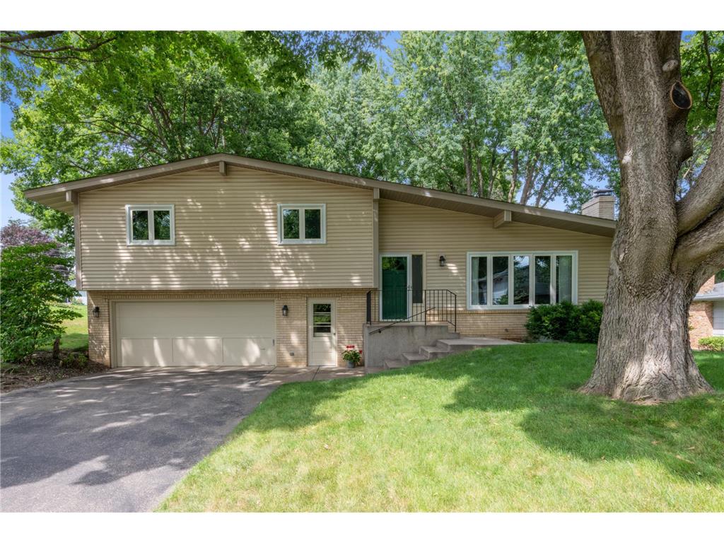 2708 Dana Drive Burnsville MN 55337 6540690 image1