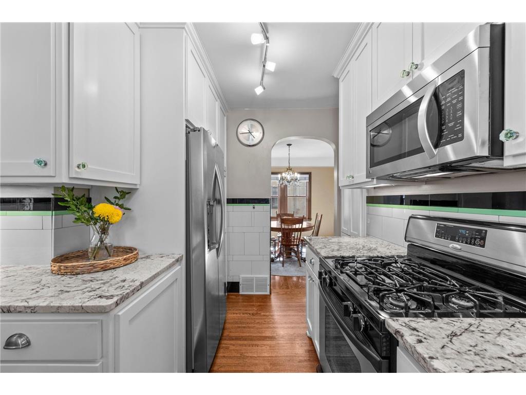 2708 Victory Memorial Drive Minneapolis MN 55412 7080072 image13