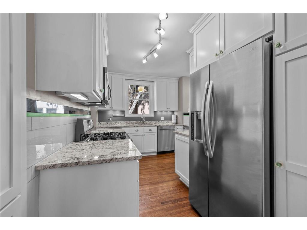 2708 Victory Memorial Drive Minneapolis MN 55412 7080072 image14