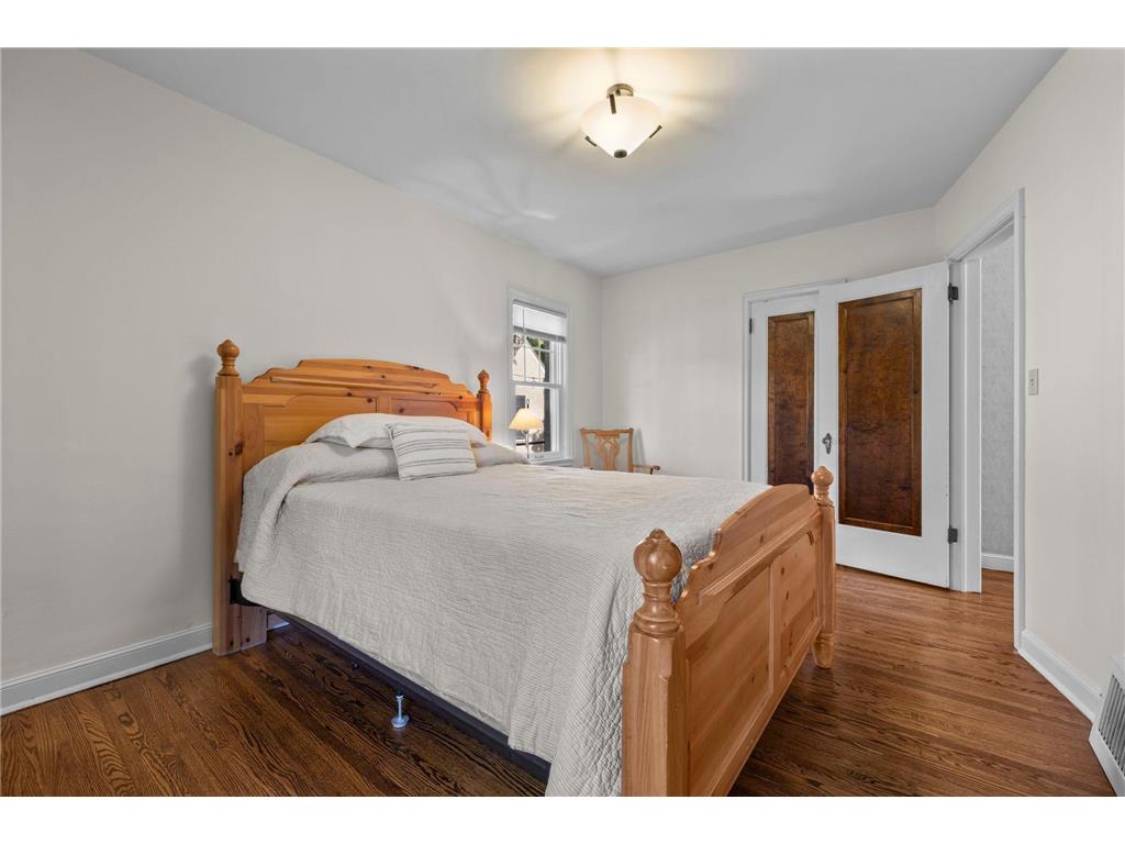 2708 Victory Memorial Drive Minneapolis MN 55412 7080072 image16