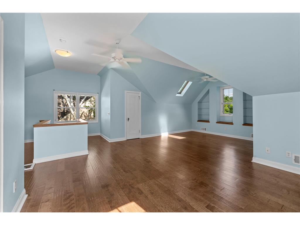 2708 Victory Memorial Drive Minneapolis MN 55412 7080072 image28