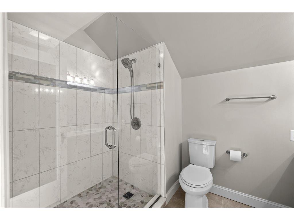 2708 Victory Memorial Drive Minneapolis MN 55412 7080072 image32