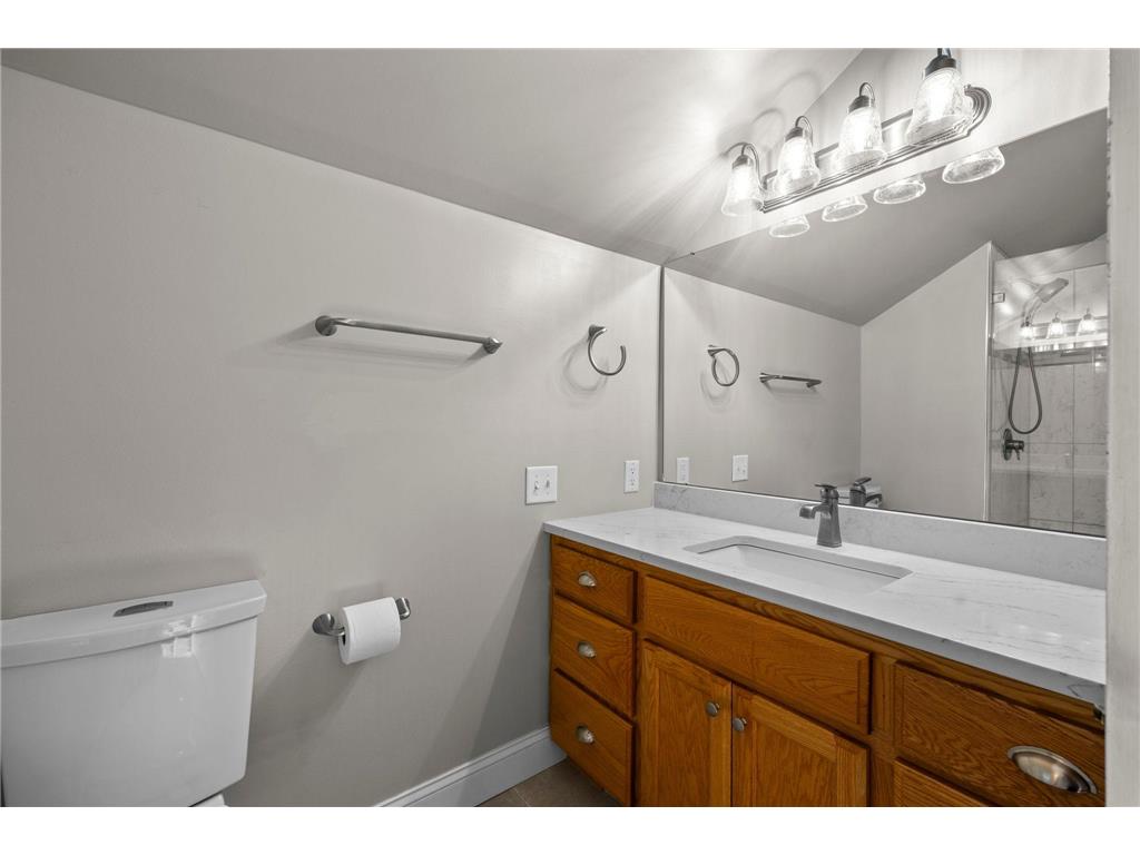 2708 Victory Memorial Drive Minneapolis MN 55412 7080072 image33
