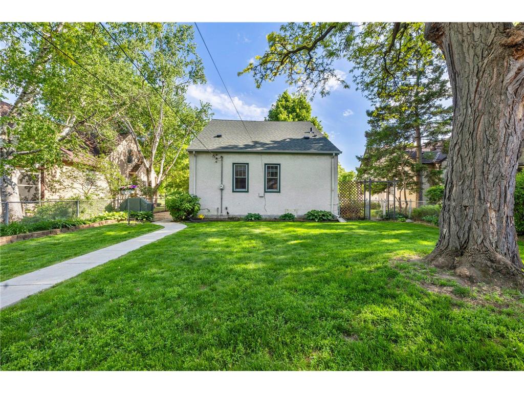 2708 Victory Memorial Drive Minneapolis MN 55412 7080072 image48