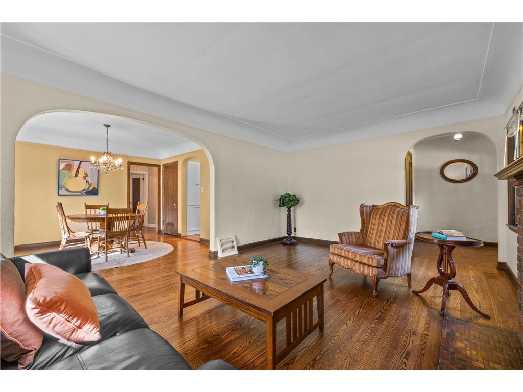 2708 Victory Memorial Drive Minneapolis MN 55412 7080072 image5