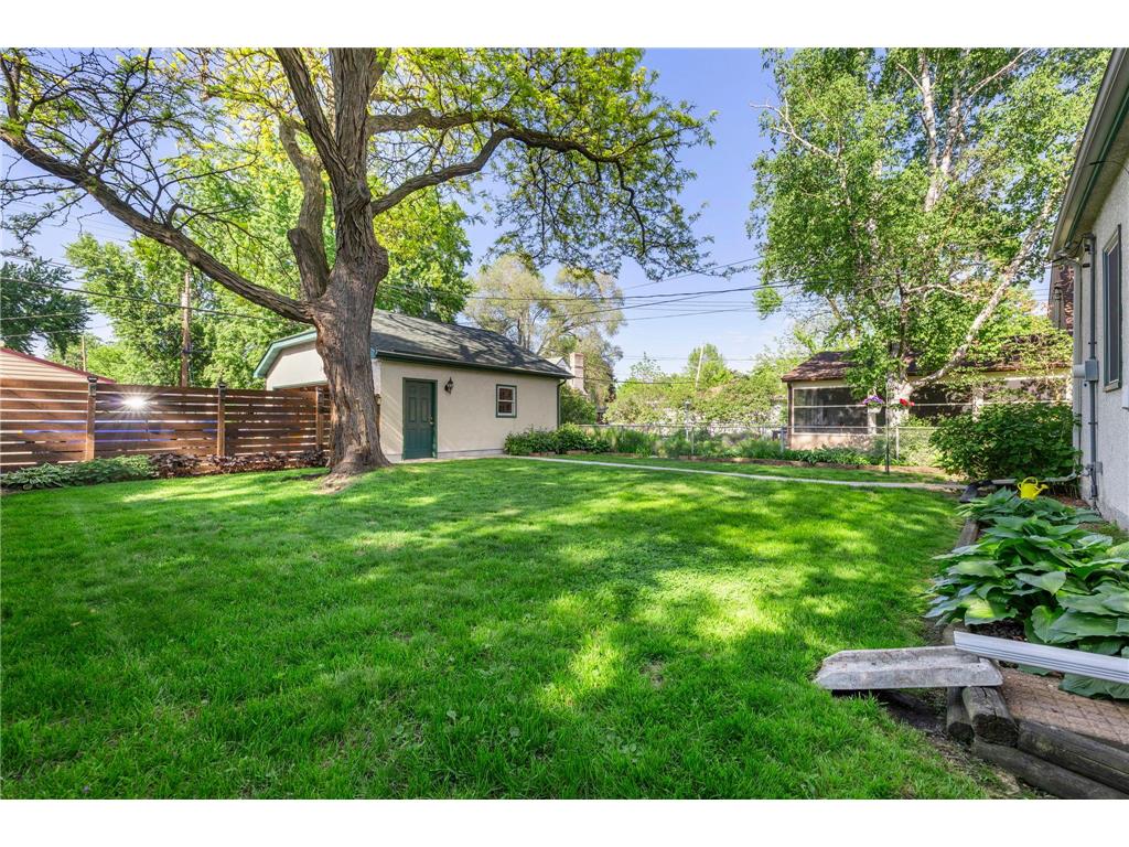2708 Victory Memorial Drive Minneapolis MN 55412 7080072 image52