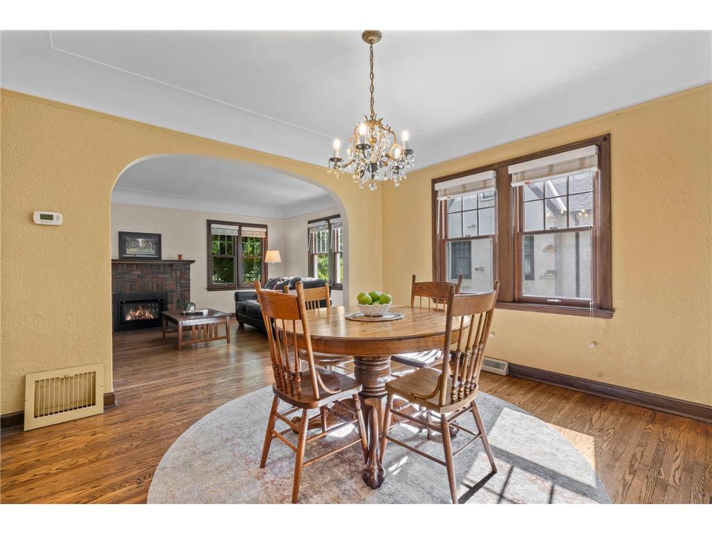 2708 Victory Memorial Drive Minneapolis MN 55412 7080072 image7