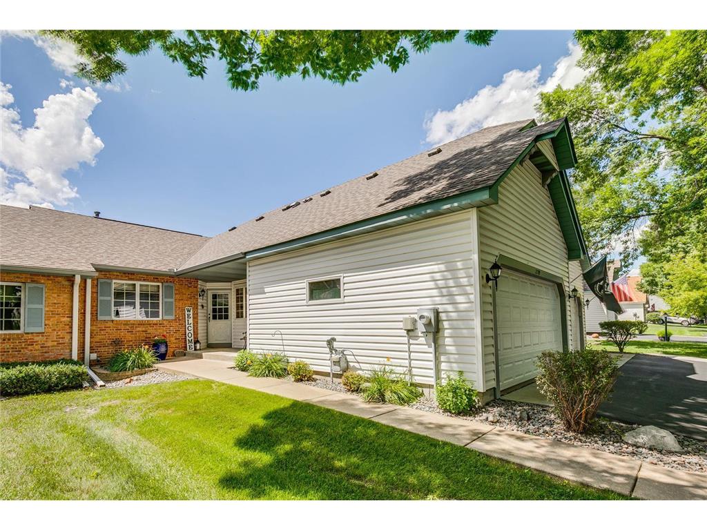 2709 Lake Court Circle #106 Mounds View MN 55112 6527298 image1