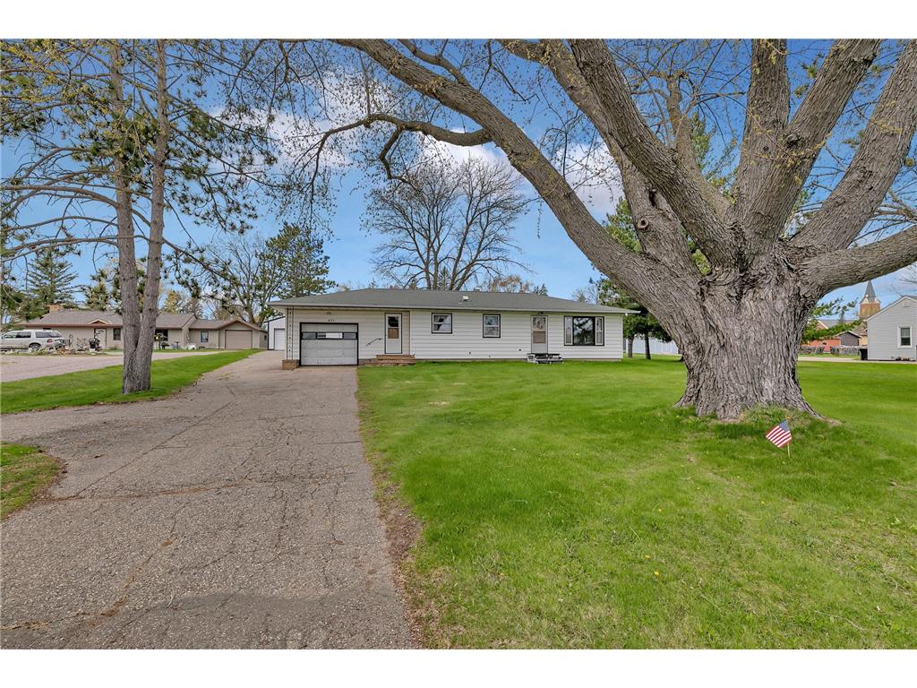 271 4th Street Holdingford MN 56340 7068546 image2