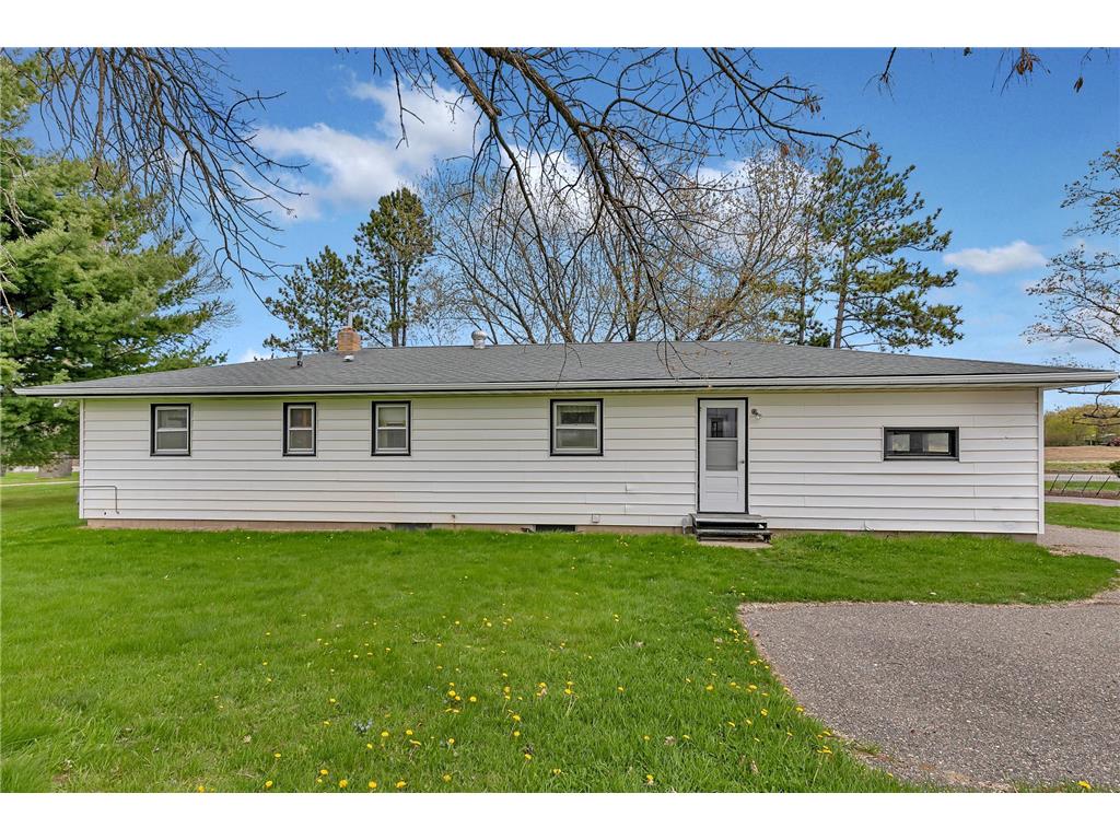 271 4th Street Holdingford MN 56340 7068546 image5