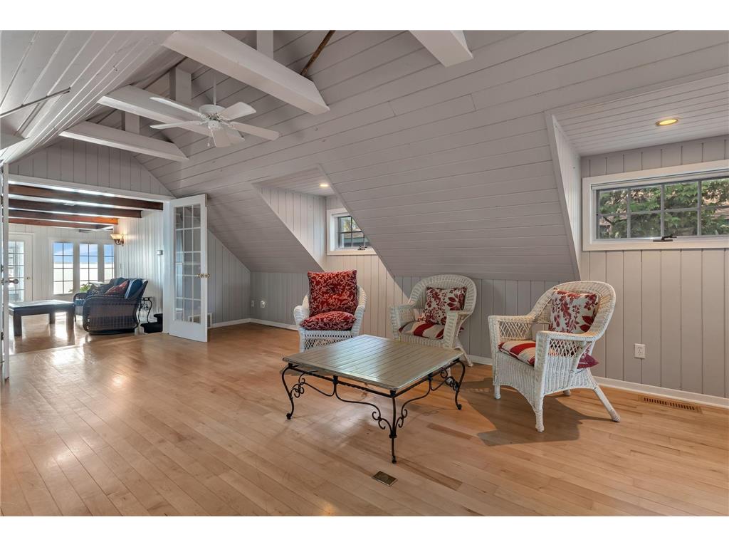 271 Lake Avenue N Spicer MN 56288 - Green 7081012 image18