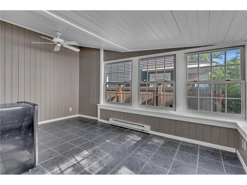 271 Lake Avenue N Spicer MN 56288 - Green 7081012 image24