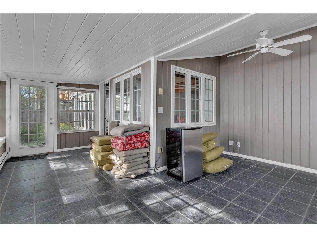 271 Lake Avenue N Spicer MN 56288 - Green 7081012 image25