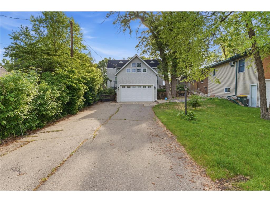 271 Lake Avenue N Spicer MN 56288 - Green 7081012 image4