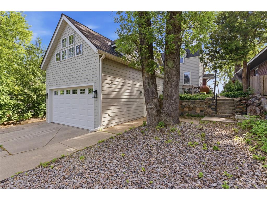 271 Lake Avenue N Spicer MN 56288 - Green 7081012 image5