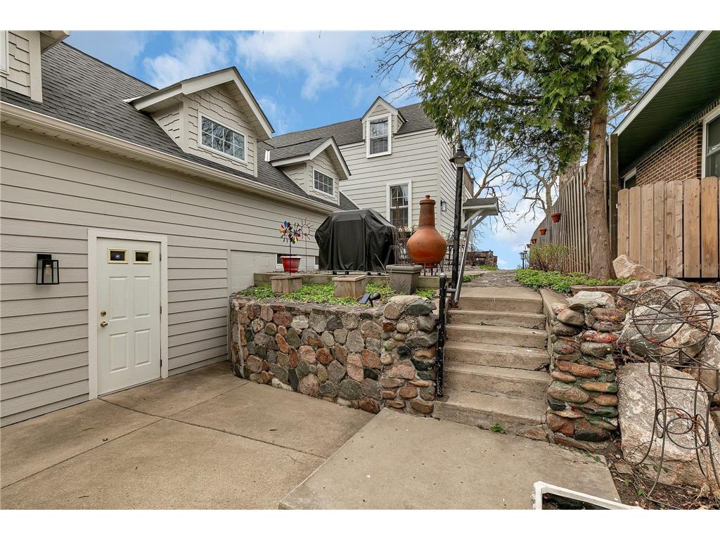 271 Lake Avenue N Spicer MN 56288 - Green 7081012 image6