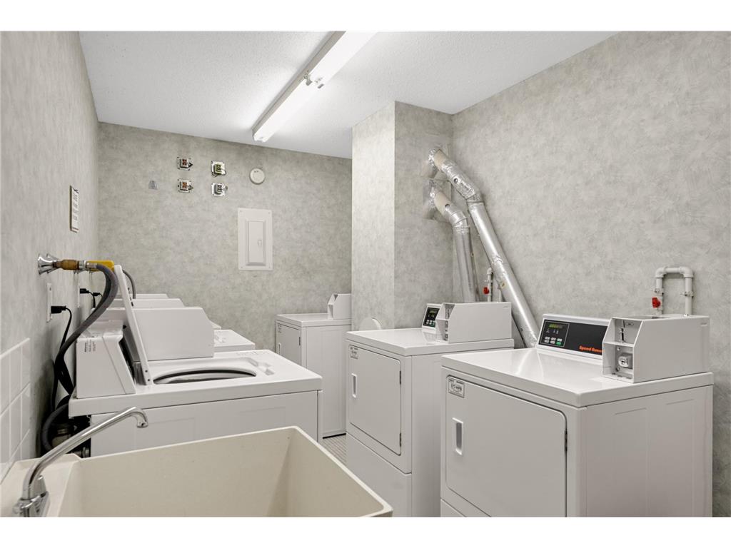 2710 Dale Street N #B-116 Roseville MN 55113 7043519 image21