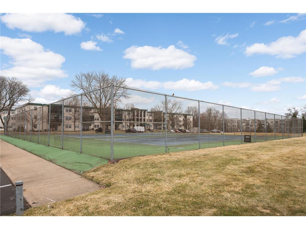 2710 Dale Street N #B-116 Roseville MN 55113 7043519 image28